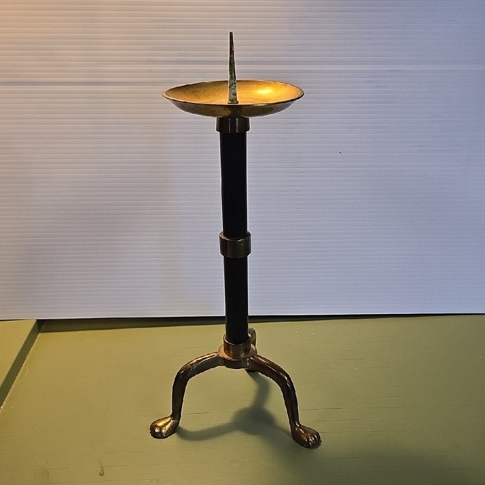 Elegant Black and Gold Candle Holder